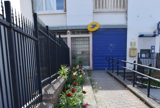 LA POSTE s'installe provisoirement derrière la mairie