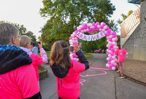 OCTOBRE ROSE : Blénod voit la vie en rose !