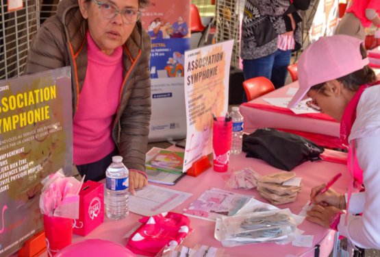 OCTOBRE ROSE : Blénod voit la vie en rose !