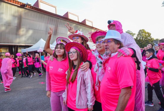 OCTOBRE ROSE : Blénod voit la vie en rose !