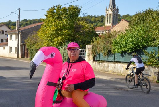 OCTOBRE ROSE : Blénod voit la vie en rose !
