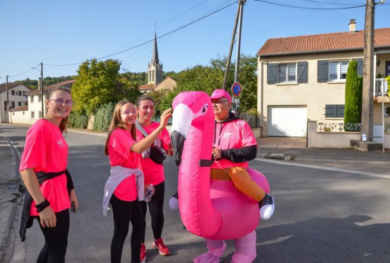 OCTOBRE ROSE : Blénod voit la vie en rose !