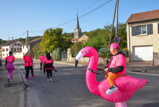 OCTOBRE ROSE : Blénod voit la vie en rose !
